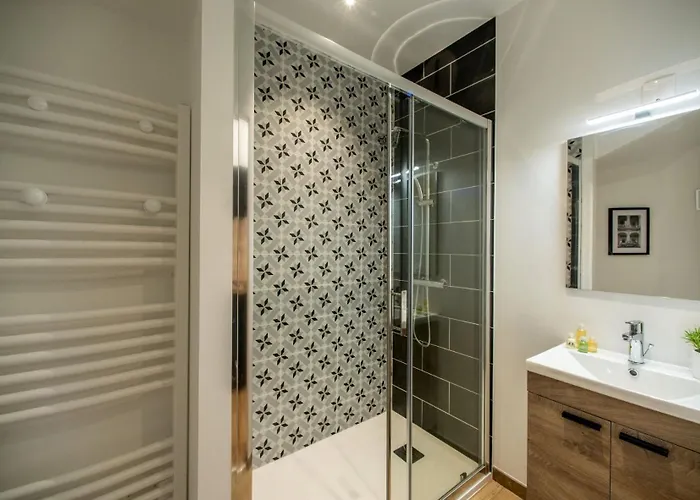 Major D'home Amalgame Avec Jacuzzi En Option דירה *