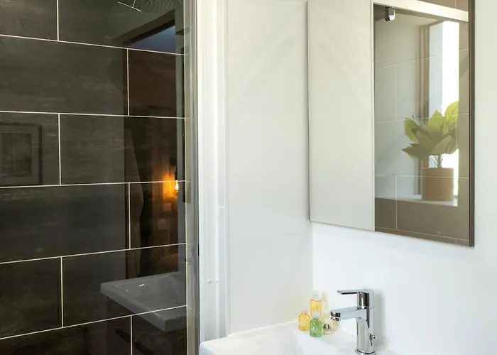 Major D'home Amalgame Avec Jacuzzi En Option דירה *